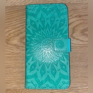 NWT Jade Green IPhone 11 Pro Max Case/ Card Holder